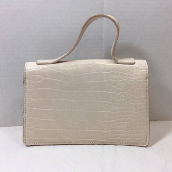 Kendall + Kylie L.A. Studio Handbag Faux Crocodile Leather w/ Chain Light Beige - Picture 3 of 7